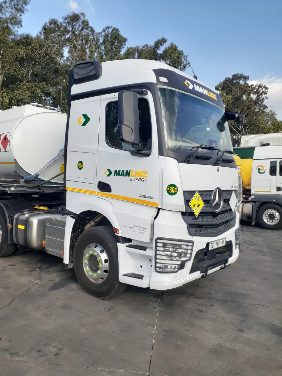 Jet Park Heavy Commercial Long-Haul Fleet Wrap